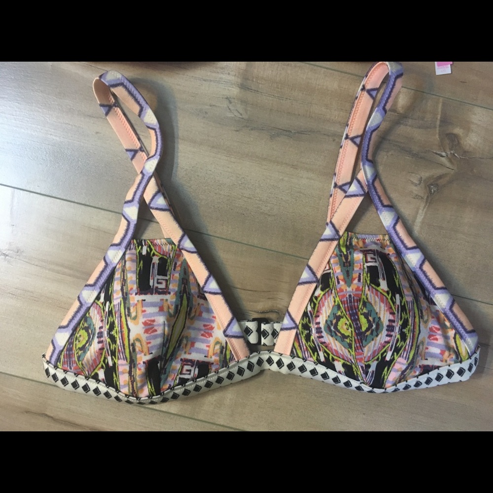 Victoria's Secret Multi-Color Patterned Bikini Top - Picture 2 of 3